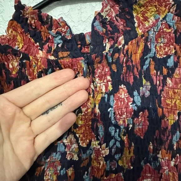 THML Vibrant Floral Blouse - Navy and Orange - Picture 5 of 8